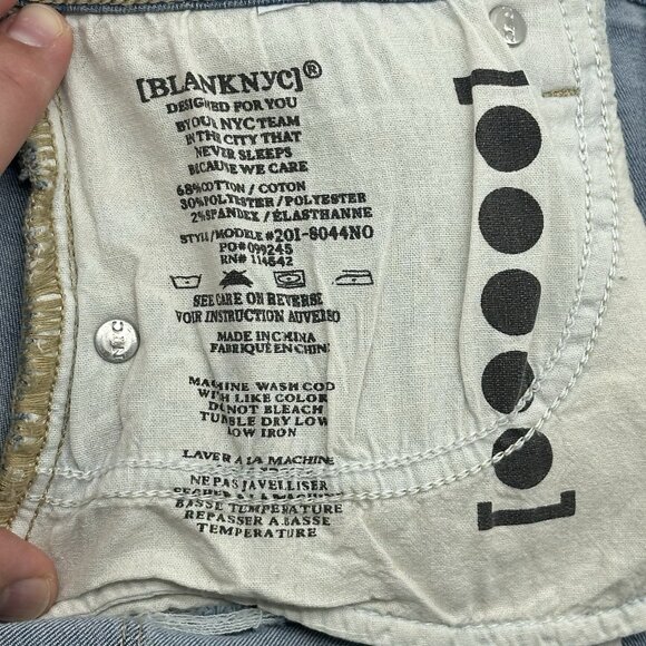 Blank NYC Wedge Short Women's Size 27 Stretch Cut-Off Distressed Jean Shorts NWT - Picture 8 of 8